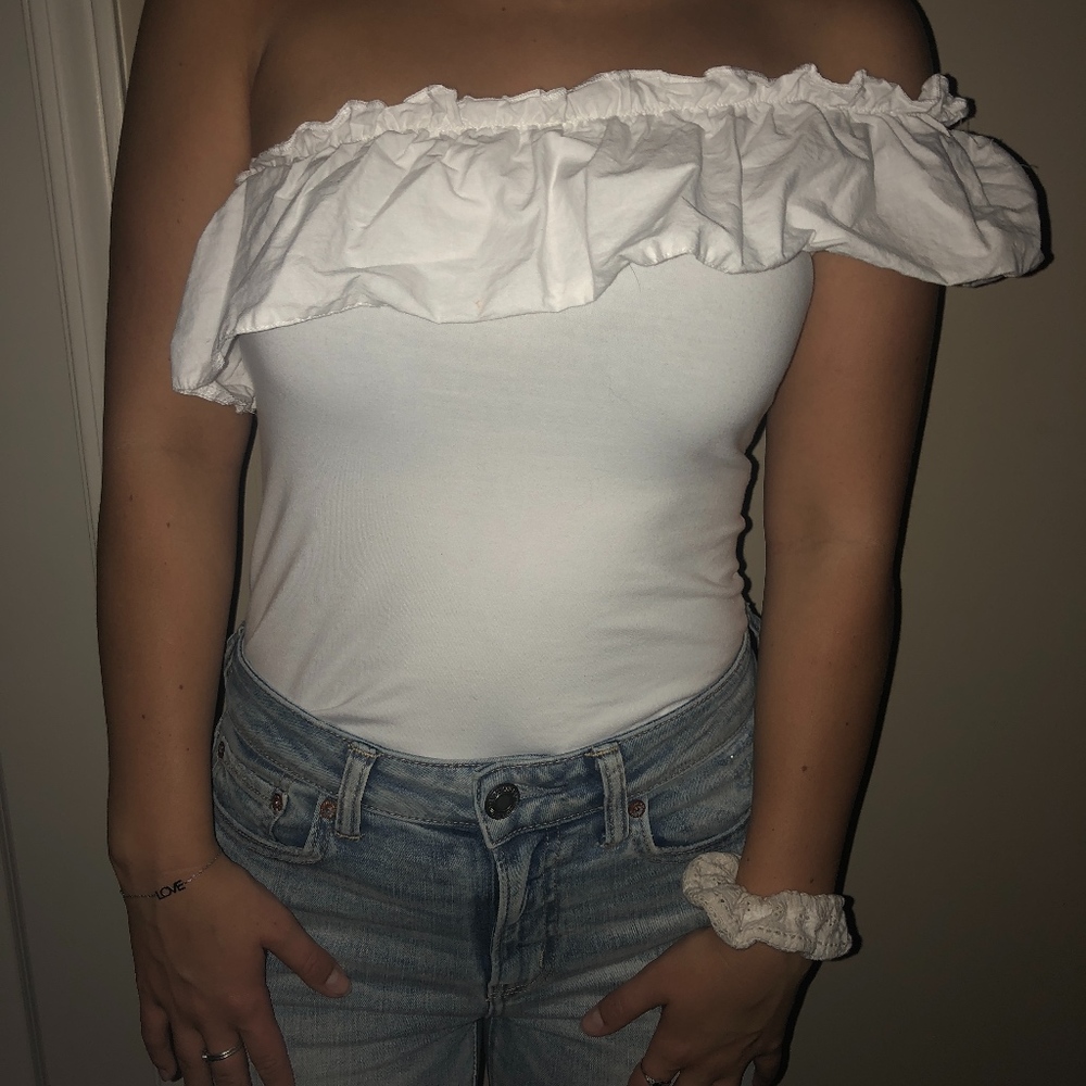 White One-Shoulder Bodysuit